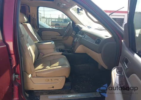 2009 Chevrolet Tahoe Ltz из США, поврежденный, VIN 1GNFC33039R296419